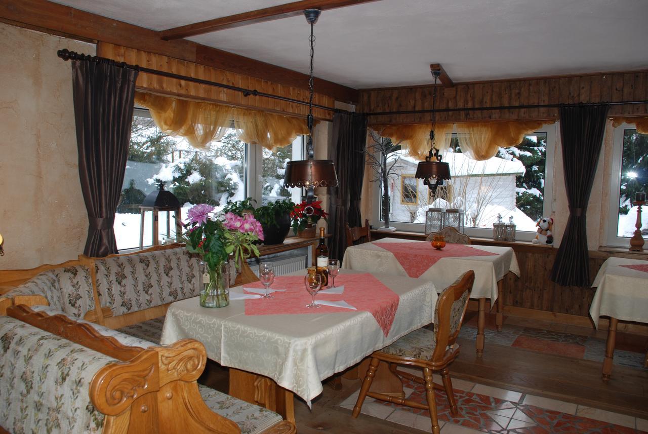 Pension Haus Am Hirschsprung Виллинген Экстерьер фото